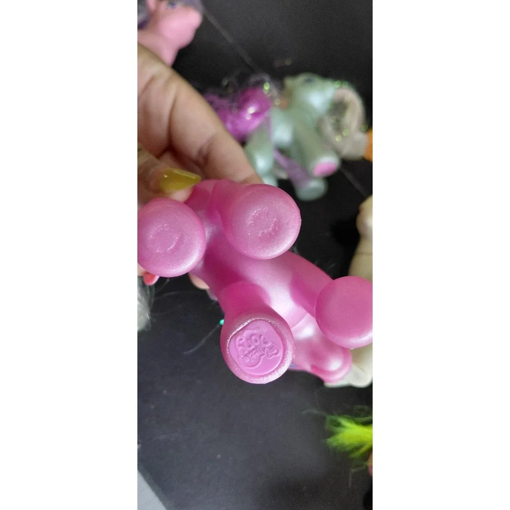 Hasbro mix of vintage & modern My Little Pony brushable figures Collectible Toys